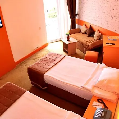 Orient Hotel 4*